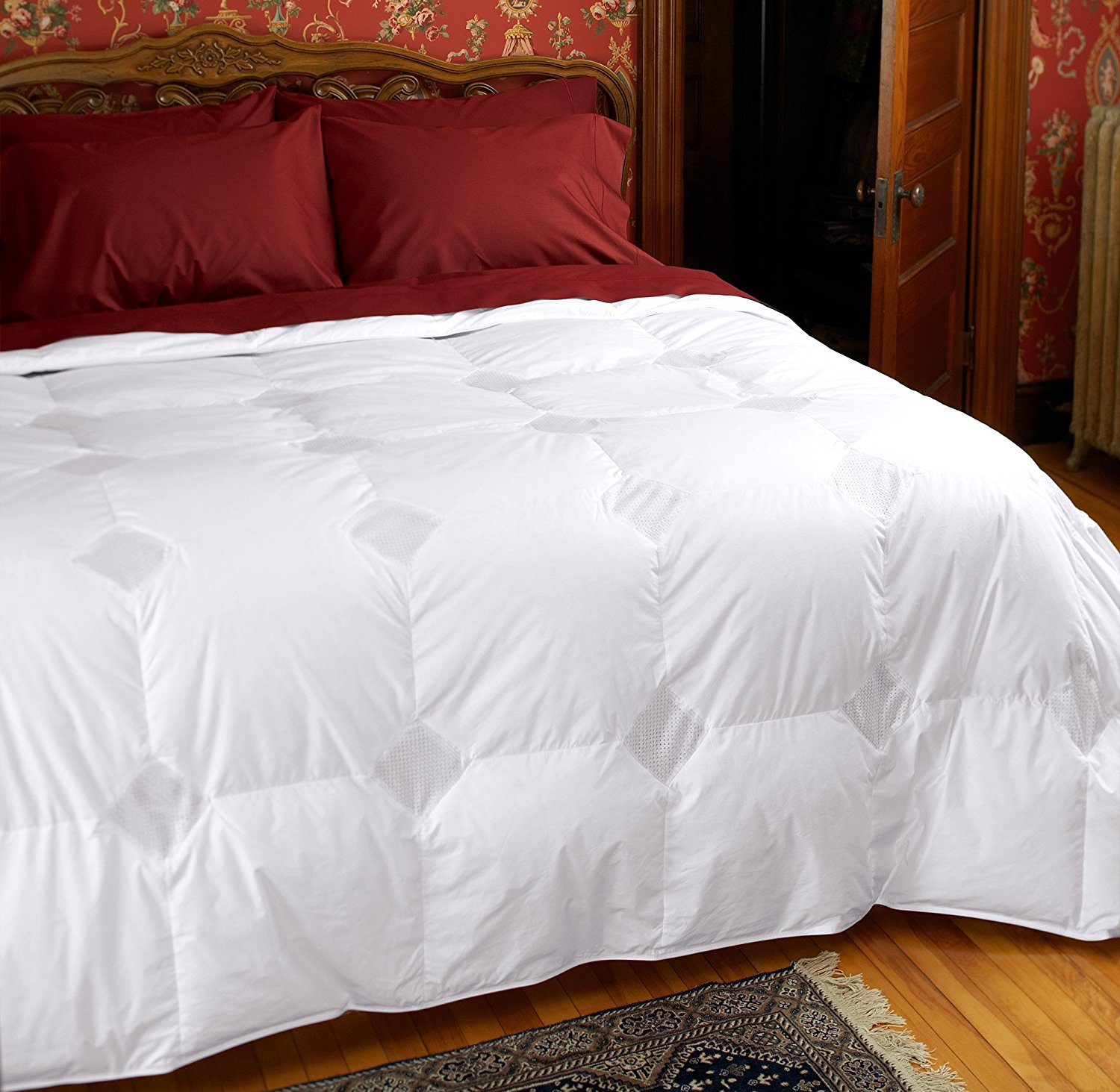 Cuddledown Temperature Regulating 800 Fill Power Down Comforter, King, Level 2, White