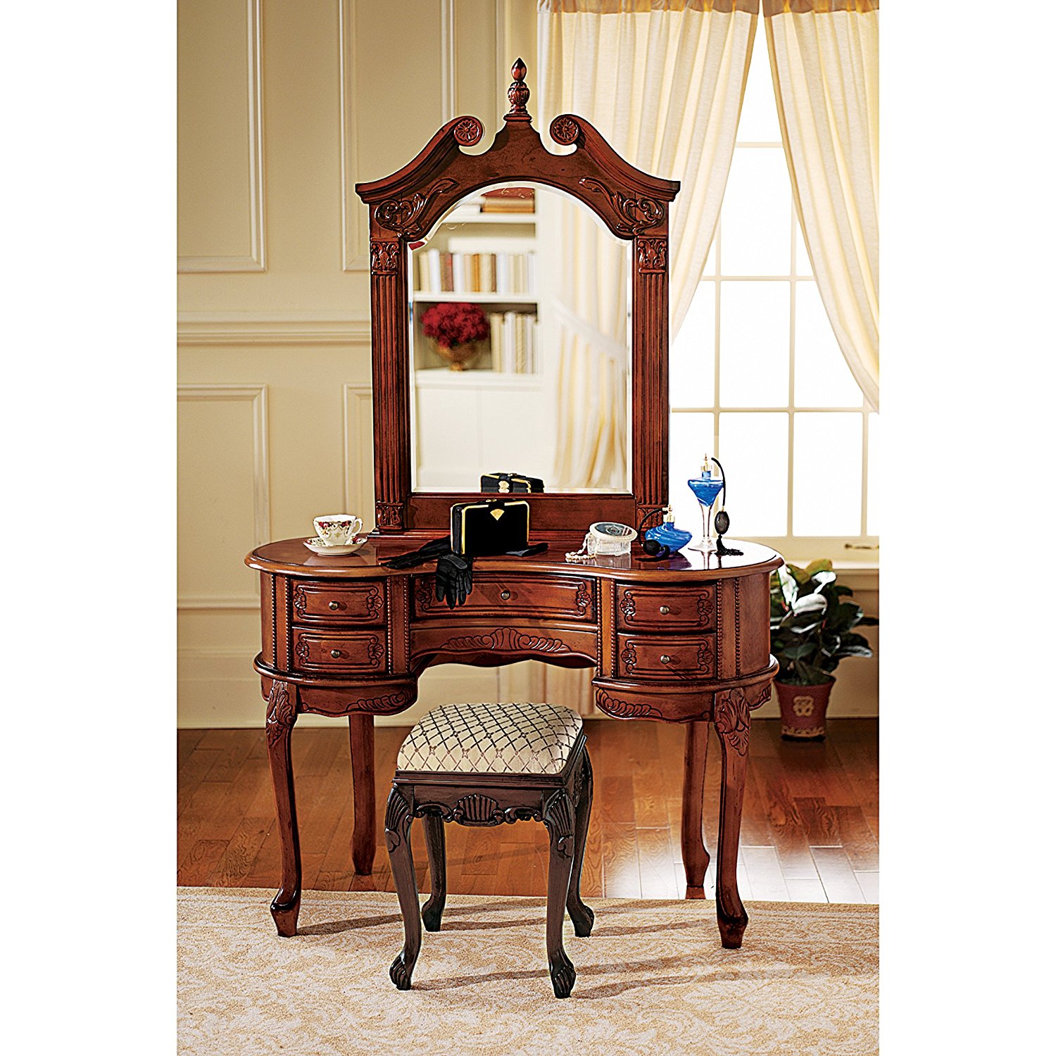 Design Toscano The Queen Anne Dressing Table and Mirror