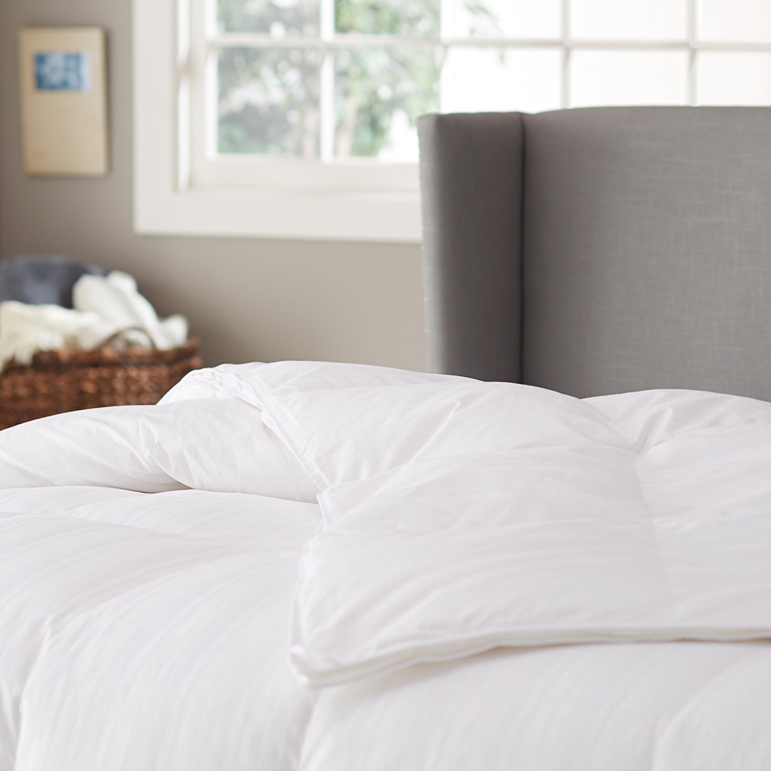Pinzon Hypoallergenic White Duck Down Comforter - Medium Warmth, King
