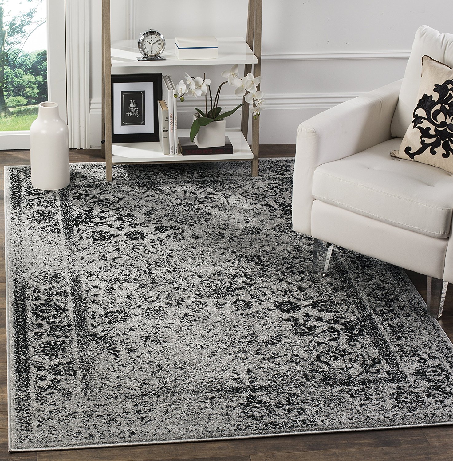 Safavieh Adirondack Collection ADR109B Grey and Black Oriental Vintage Area Rug (4' x 6')